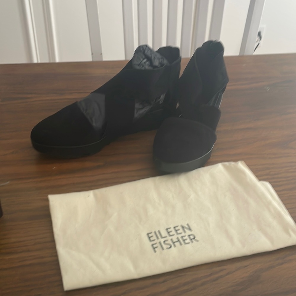 - Eileen Fisher Buoy Crisscross Suede Wedge Sandal